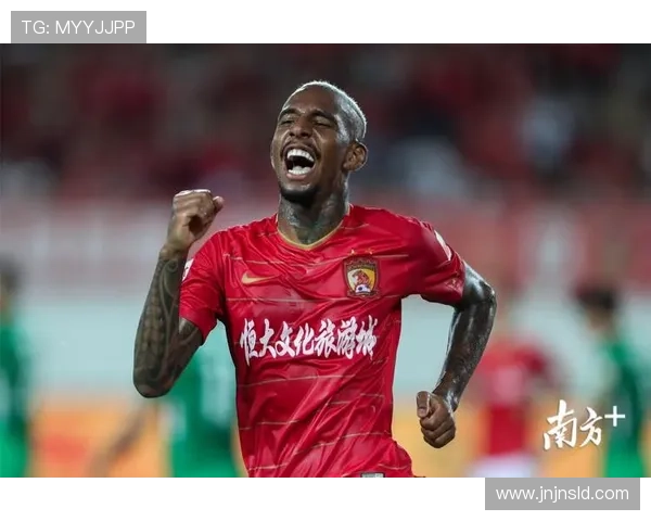 广州足球队在钻石联赛中的逆袭之路与荣耀时刻全景回顾